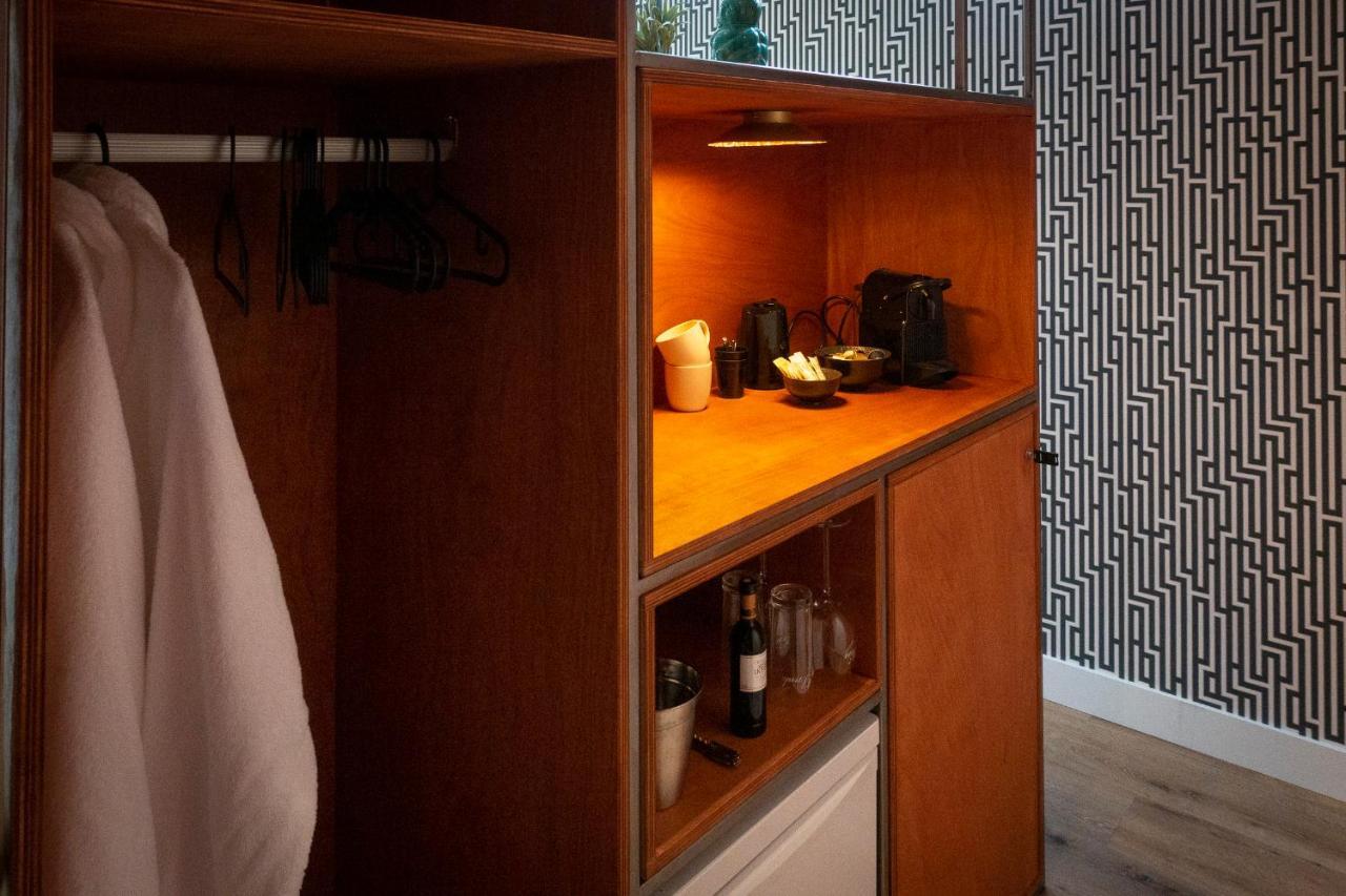 ラーレン Maison De Sas Bed & Breakfast エクステリア 写真