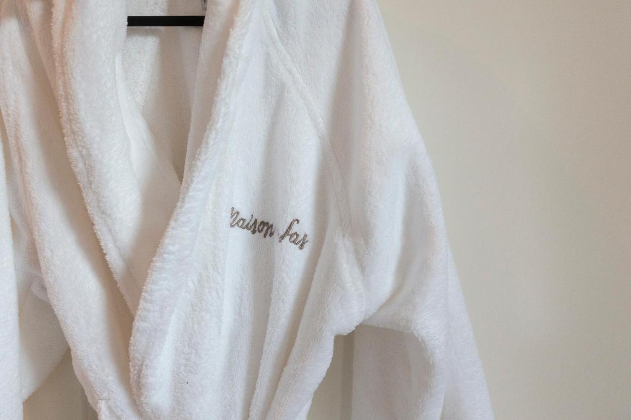 ラーレン Maison De Sas Bed & Breakfast エクステリア 写真