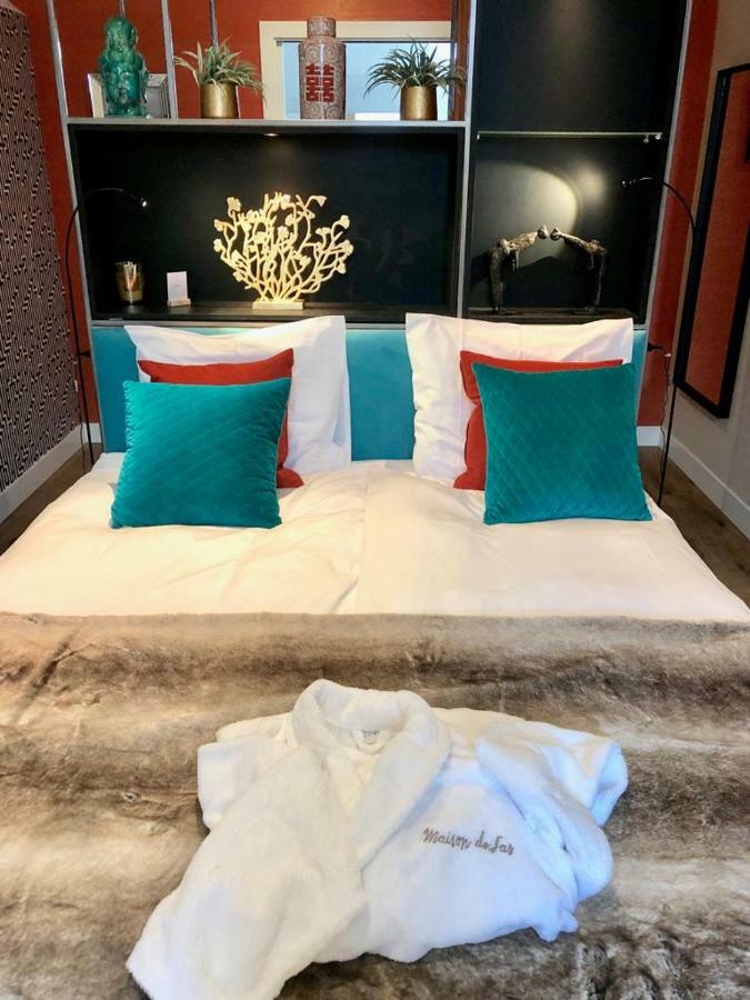 ラーレン Maison De Sas Bed & Breakfast エクステリア 写真